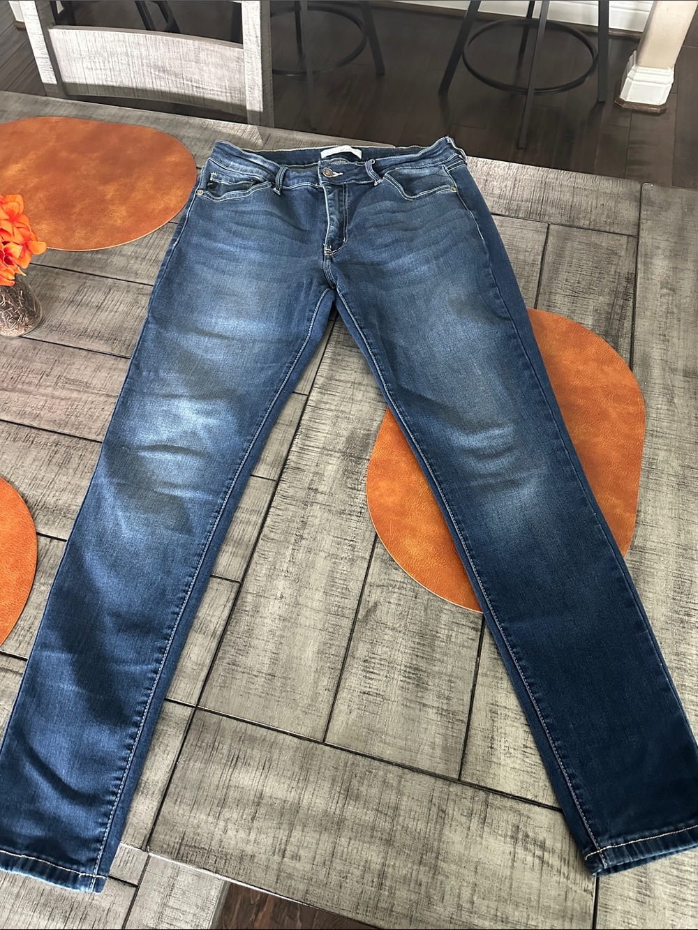 Classic Mid-Wash Blue Women's Slim Jeans